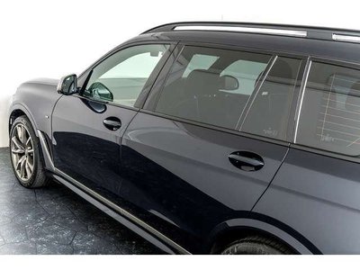 2020 BMW X7 — миниатюра 24