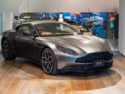 ASTON MARTIN DB11