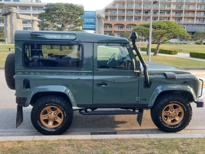 LAND ROVER DEFENDER - 7