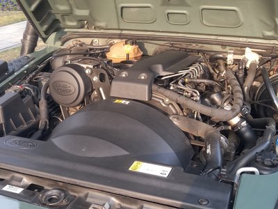 LAND ROVER DEFENDER - 8