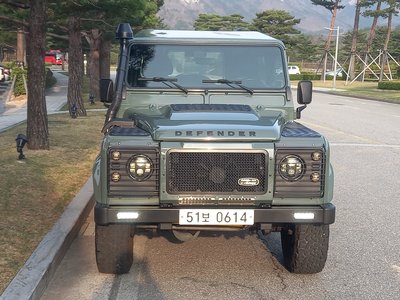 LAND ROVER DEFENDER - 4