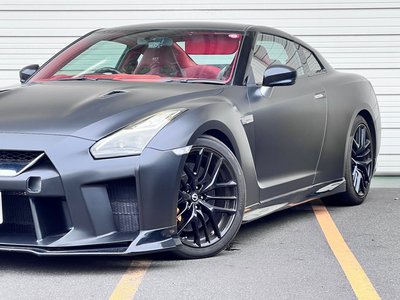 NISSAN GT-R - 9