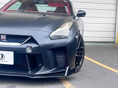NISSAN GT-R - 3