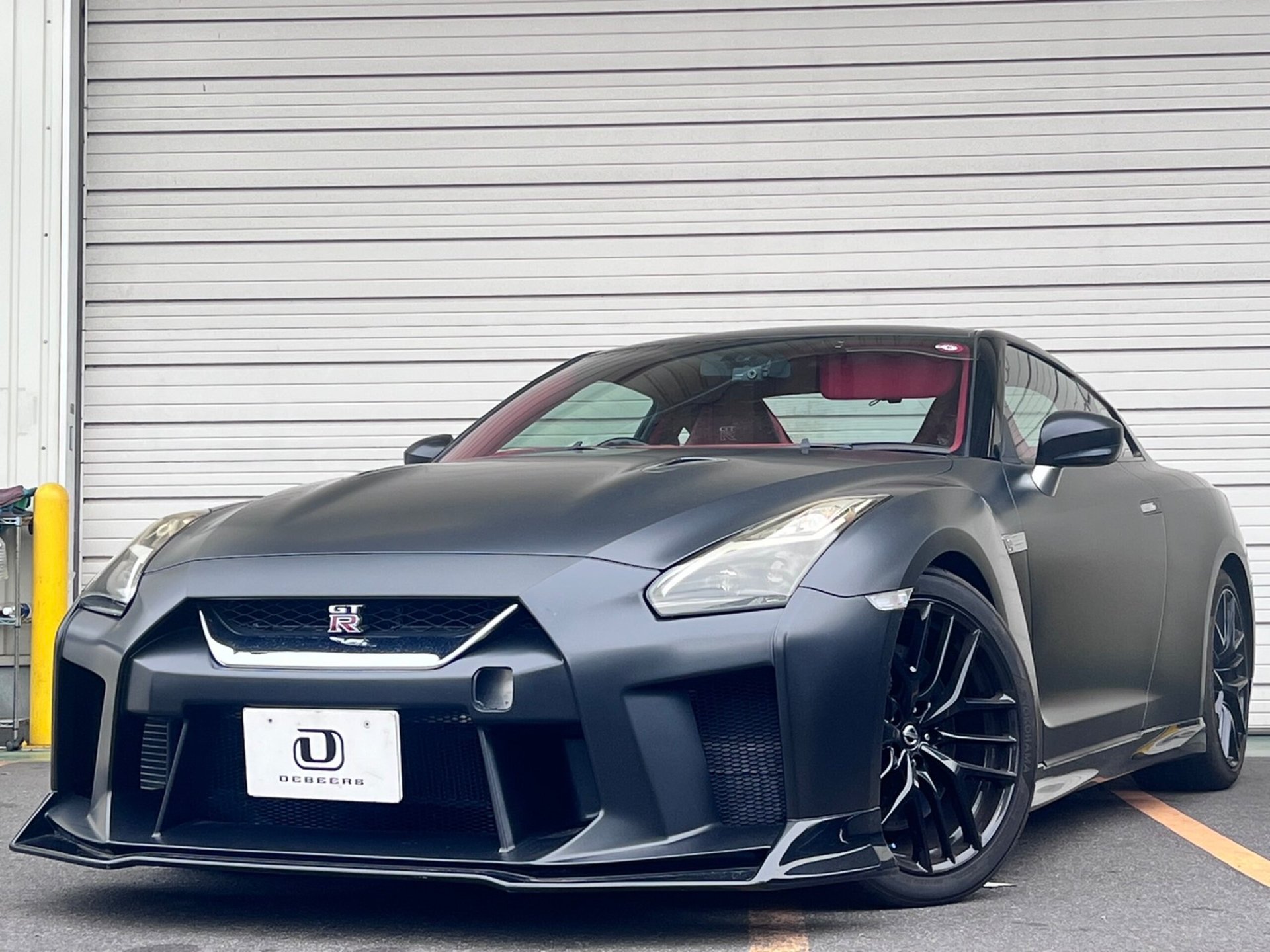 NISSAN GT-R - View 1