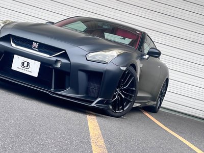 NISSAN GT-R - 10