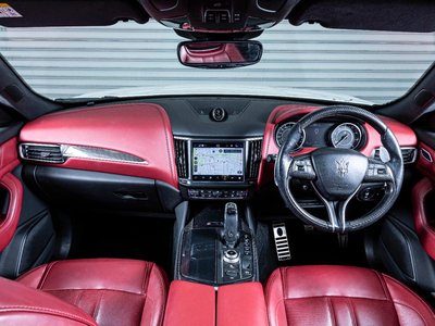 MASERATI LEVANTE - 5