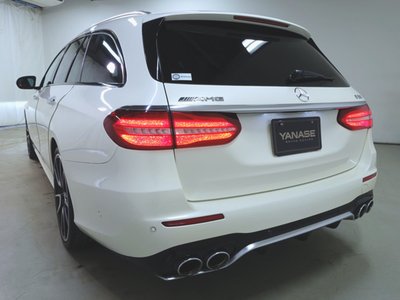 MERCEDES-BENZ E-CLASS AMG - 6