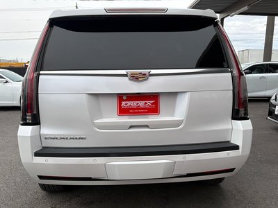 CADILLAC ESCALADE - 7