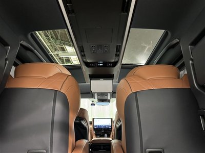 TOYOTA VELLFIRE - 10