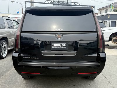 CADILLAC ESCALADE - 9