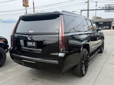 CADILLAC ESCALADE - 8