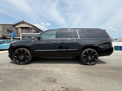 CADILLAC ESCALADE - 10