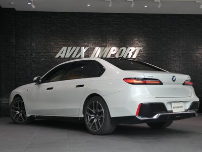 BMW 7 SERIES - 2
