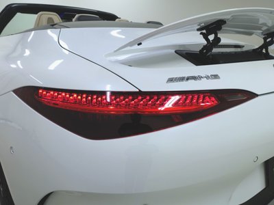 MERCEDES-BENZ SL-CLASS AMG - 5