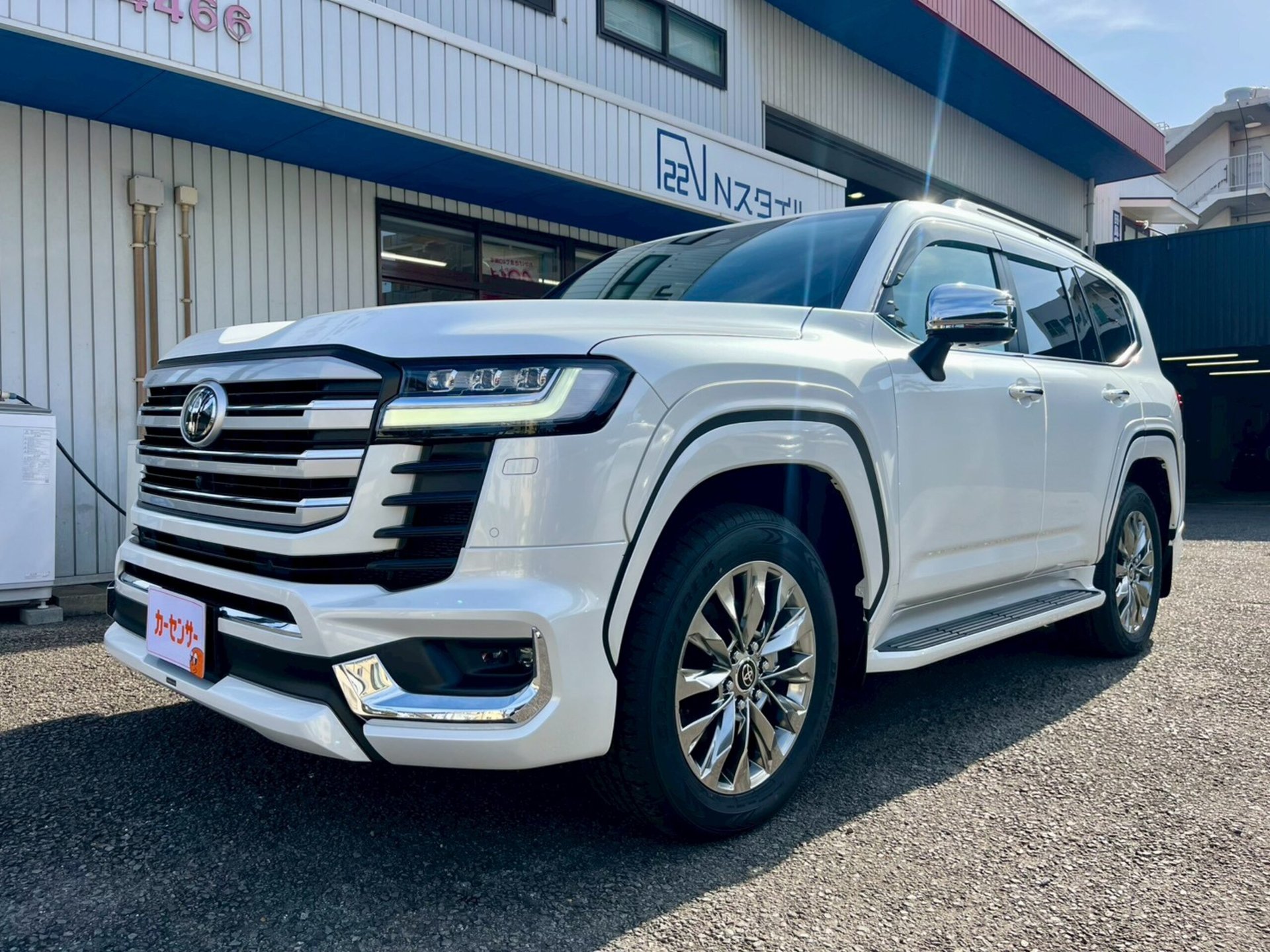 TOYOTA LAND CRUISER 300 - View 1