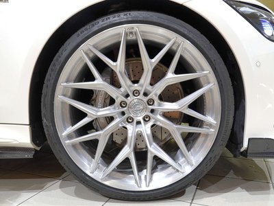 MERCEDES-BENZ GT AMG - 4