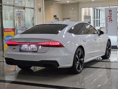 AUDI S7 - 4