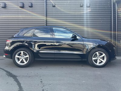 PORSCHE MACAN - 9