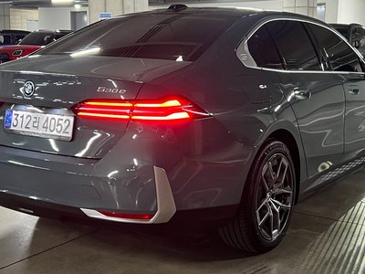 BMW 5 SERIES - 5