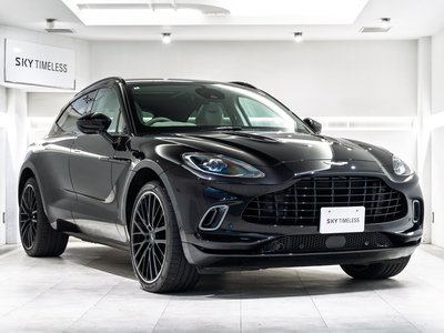 ASTON MARTIN DBX - 1