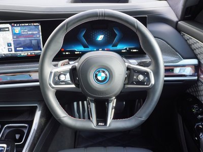 BMW I7 - 8