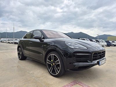 صورة 5 لـ 2023 Porsche CAYENNE