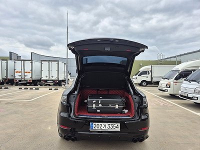 صورة 4 لـ 2023 Porsche CAYENNE