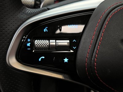 2021 Genesis GV70 thumbnail 32