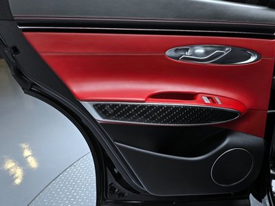 2021 Genesis GV70 thumbnail 15