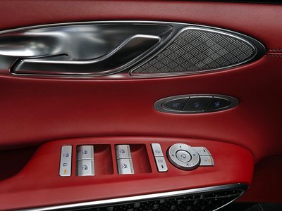2021 Genesis GV70 thumbnail 22