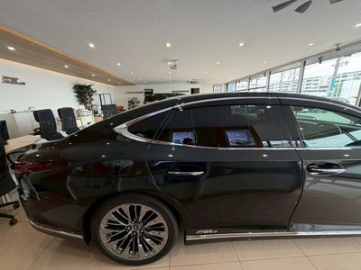 2022 Lexus LS 照片 8
