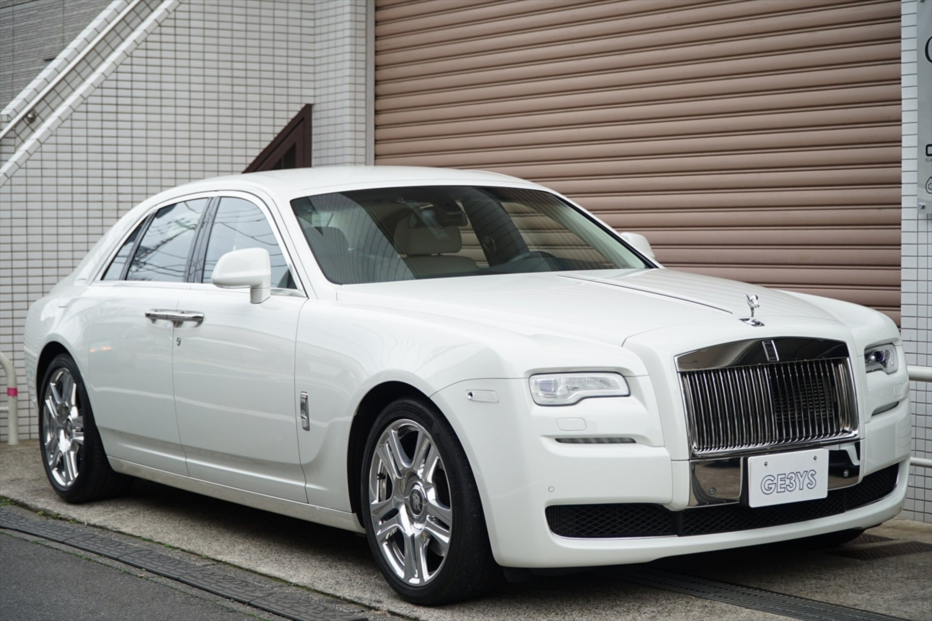 ROLLS ROYCE GHOST - View 1