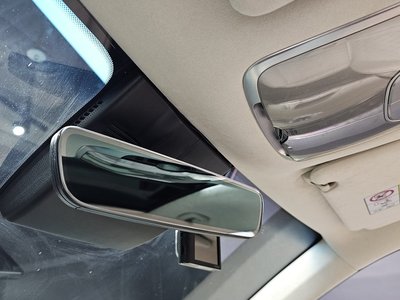 2023 Genesis GV70 thumbnail 26