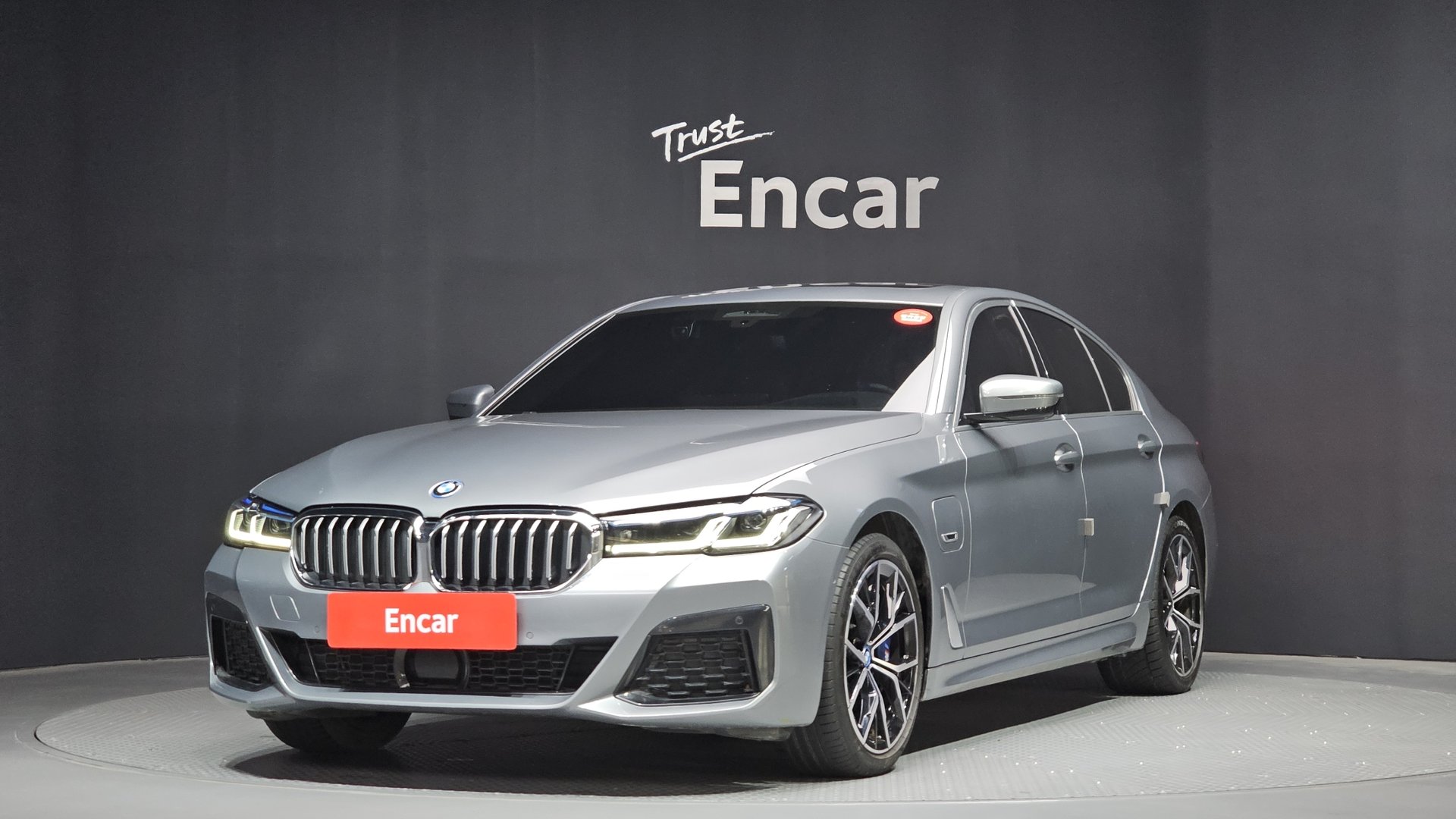 BMW 5 SERIES - View 1