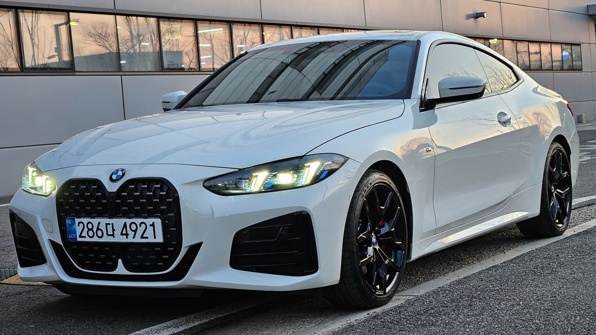 BMW 4 SERIES - View 1