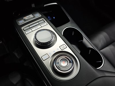 2022 GENESIS GV70 — фото 9