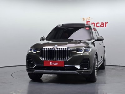 2022 BMW X7 照片 2
