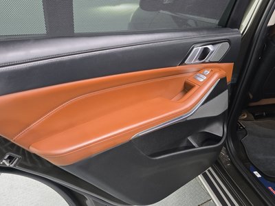 2022 BMW X7 缩略图 15