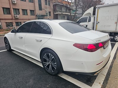 MERCEDES-BENZ E-CLASS - 7