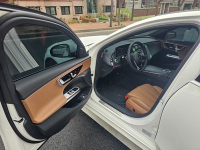 MERCEDES-BENZ E-CLASS - 8