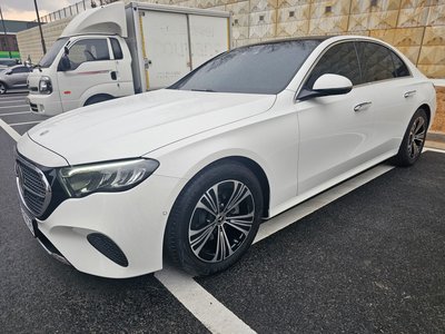 MERCEDES-BENZ E-CLASS - 5