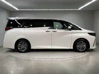 TOYOTA ALPHARD - 3