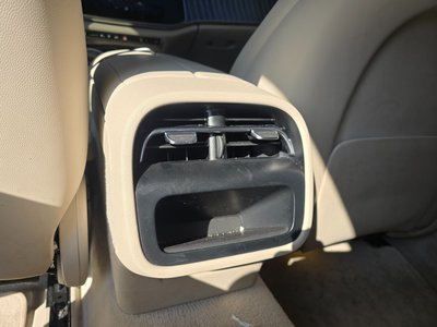 MERCEDES-BENZ E-CLASS - 8