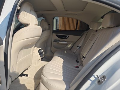 MERCEDES-BENZ E-CLASS - 10