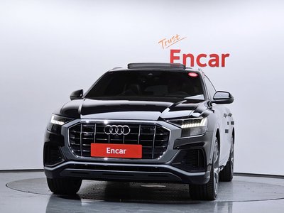 AUDI Q8 - 2