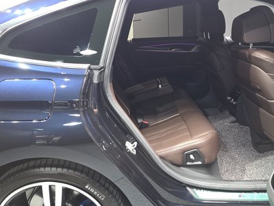 صورة مصغرة 18 لـ 2024 BMW 6 SERIES GT