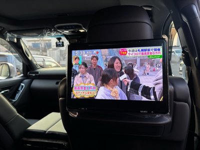 TOYOTA LAND CRUISER 300 - 10