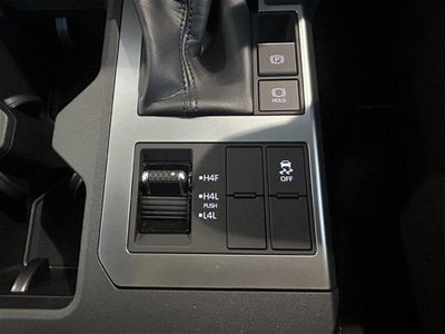 TOYOTA LAND CRUISER 250 - 10