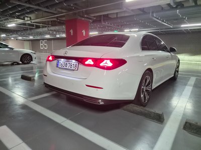 MERCEDES-BENZ E-CLASS - 7