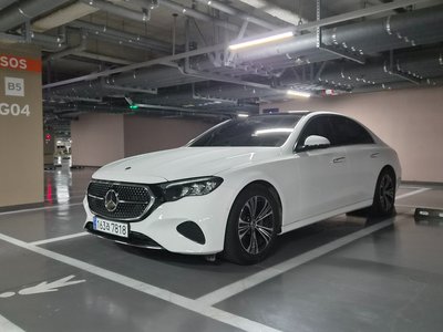 MERCEDES-BENZ E-CLASS - 1